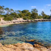 Blick in die Badebucht Cala en Tugores auf Mallorca